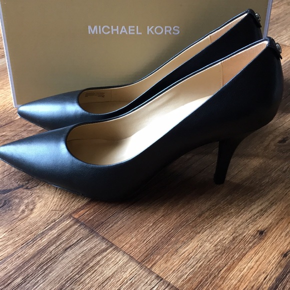 Michael Kors pumps - Picture 5 of 13